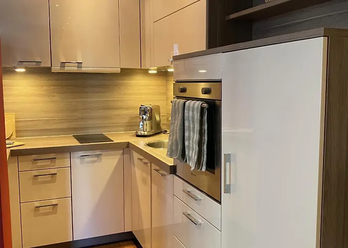 1st District With Balcony And Aircon Apartamento *