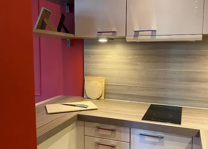 1st District With Balcony And Aircon Apartamento Viena
